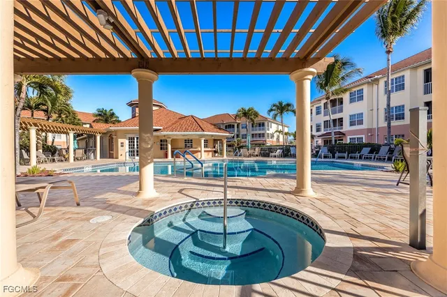 $189,000 | 1121 Van Loon Commons Cir Cape, Unit 305, Cape Coral, FL 33909