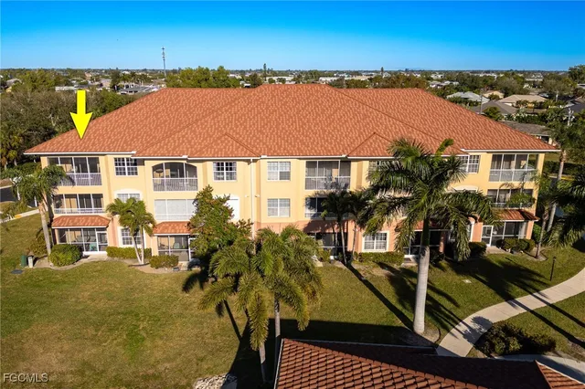 $189,000 | 1121 Van Loon Commons Cir Cape, Unit 305, Cape Coral, FL 33909