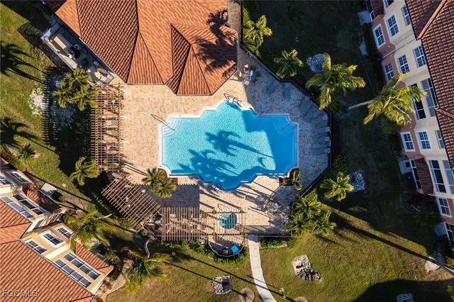 $189,000 | 1121 Van Loon Commons Cir Cape, Unit 305, Cape Coral, FL 33909