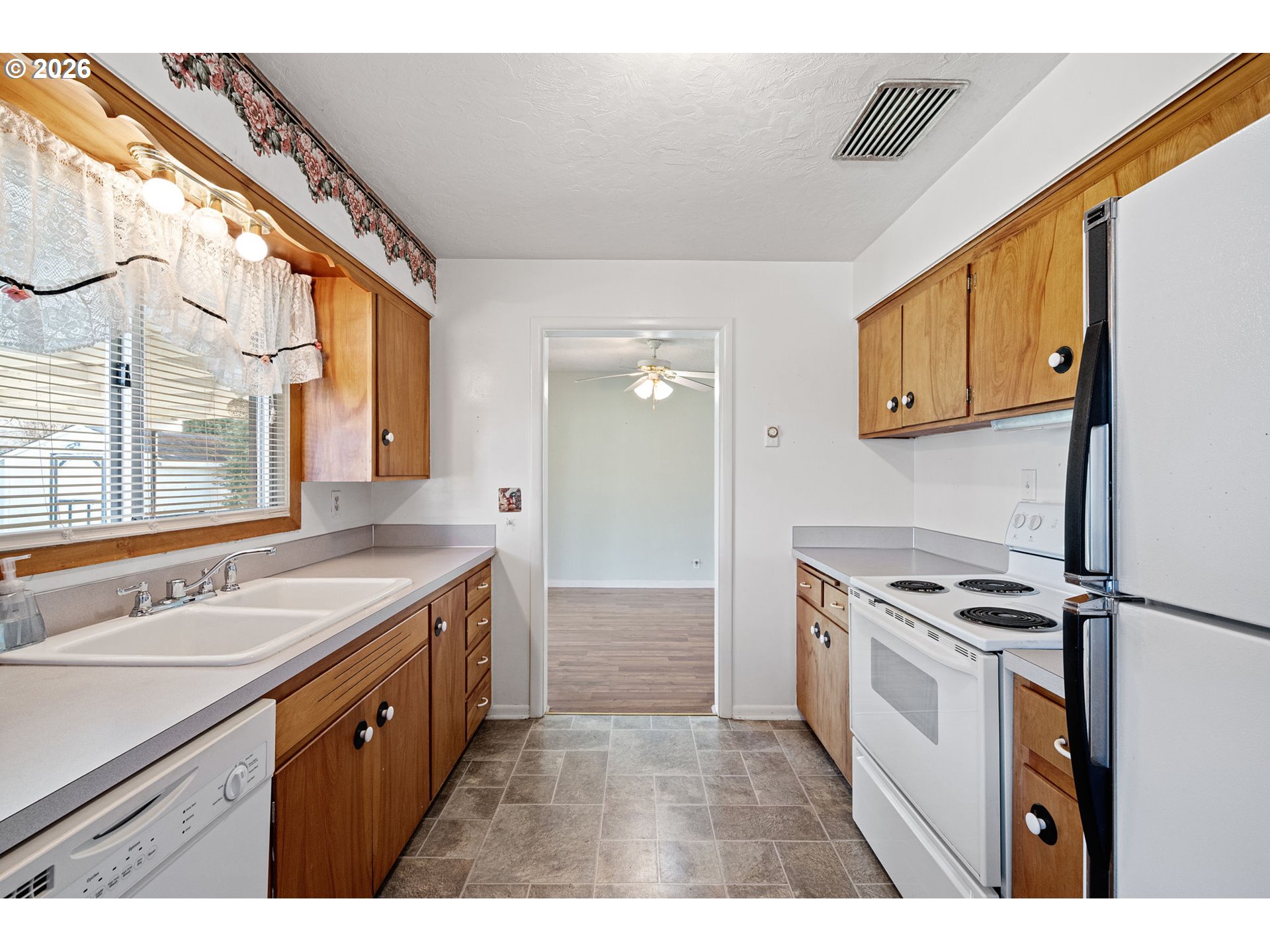 630 South 3rd Street Cottage Grove, OR 97424 - Photo 20 of 47