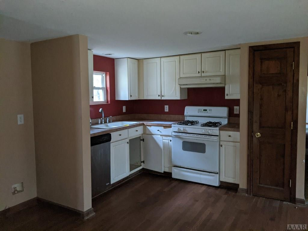 1719 Harvey Point Road Hertford, NC 27944 - Photo 9 of 41 Gallery Image 9