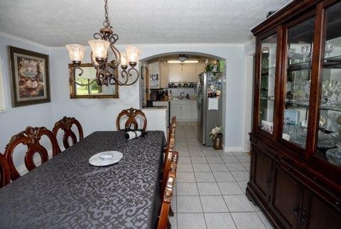 123 Manchester Road Oak Ridge, TN 37830 - Photo 12 of 26 a view of a livingroom with furniture and entryway
