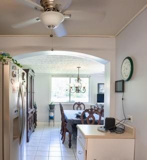 123 Manchester Road Oak Ridge, TN 37830 - Photo 14 of 26 a dining room with furniture and window