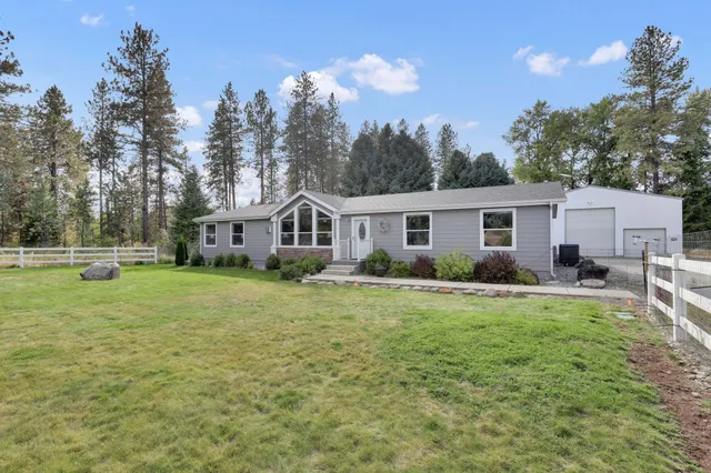 $560,000 | 38911 North Newport Highway, Elk, WA 99009
