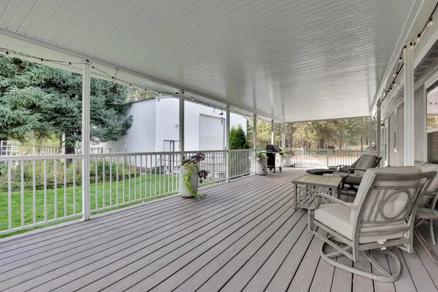 $560,000 | 38911 North Newport Highway, Elk, WA 99009