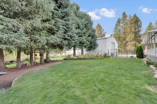 $560,000 | 38911 North Newport Highway, Elk, WA 99009