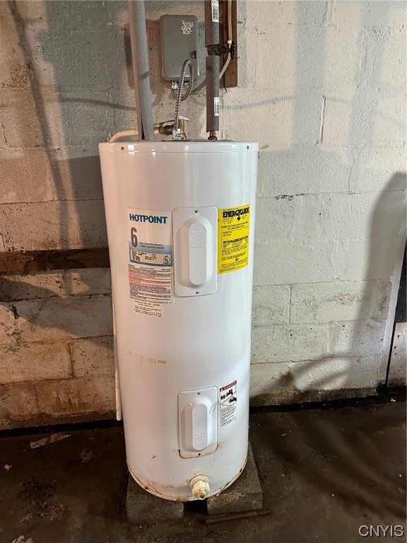 1061 Williams Street Oneida, NY 13421 - Photo 25 of 26 40 gallon electric