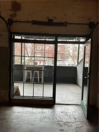 $2,400 | 881 Memorial Drive Southeast, Unit 109, Atlanta, GA 30316