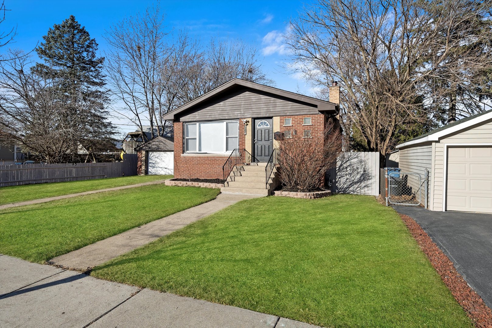 3714 149th Street Midlothian, IL 60445 - Photo 3 of 40 Gallery Image 3