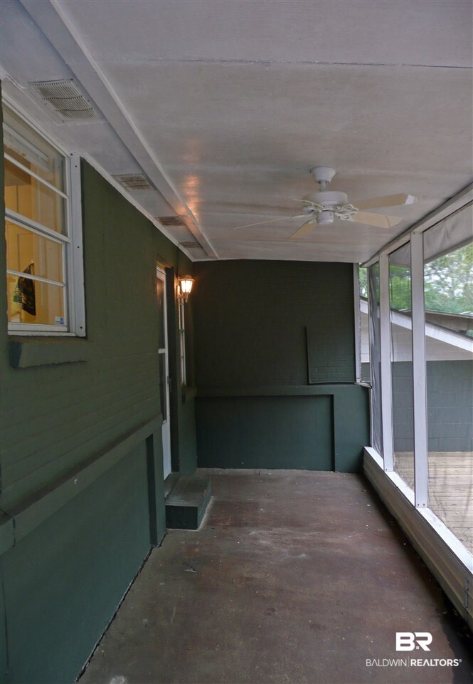 311 Dawn Place Mobile, AL 36609 - Photo 33 of 35 Patio