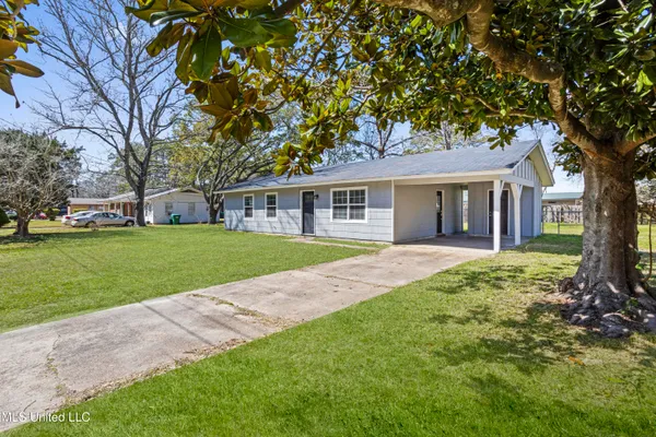 $137,500 | 3709 Pineview Drive, Pascagoula, MS 39581