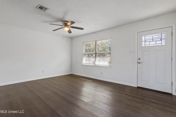 $137,500 | 3709 Pineview Drive, Pascagoula, MS 39581