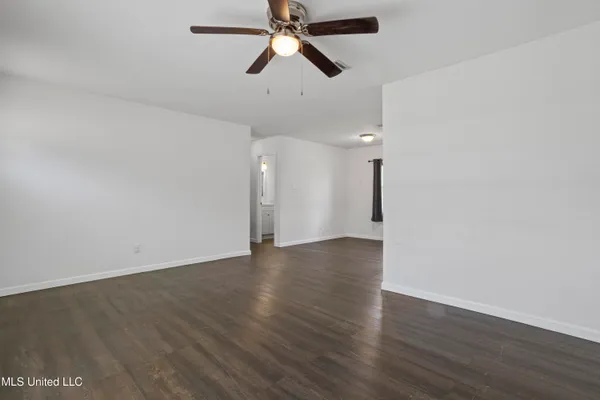 $137,500 | 3709 Pineview Drive, Pascagoula, MS 39581