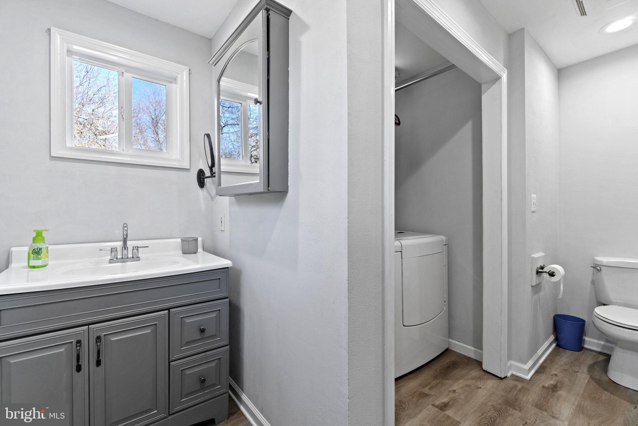 5006 Somerset Road Riverdale, MD 20737 - Photo 13 of 20 Full Bath - First Floor