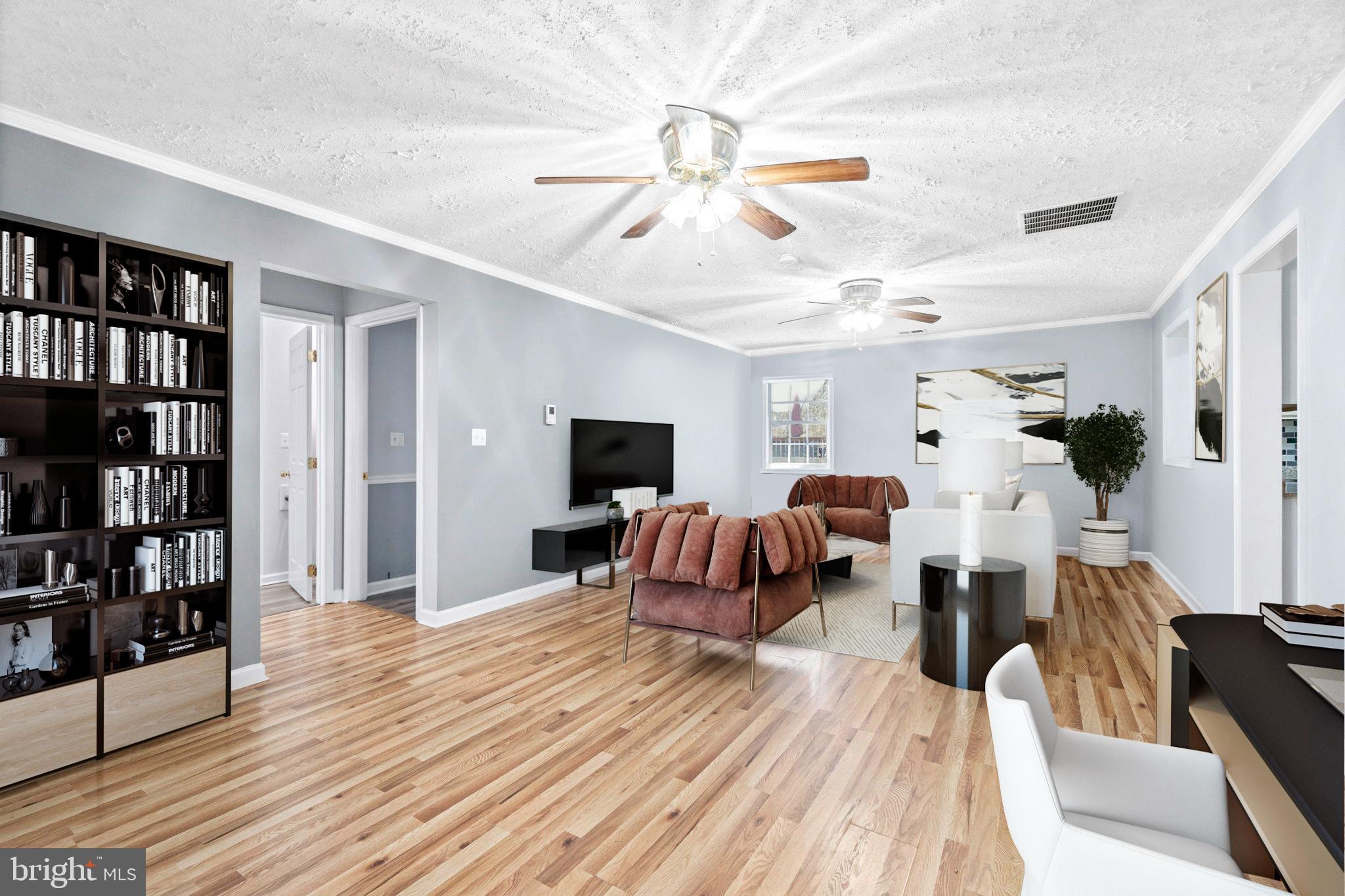 5006 Somerset Road Riverdale, MD 20737 - Photo 6 of 20 Expansive Great Room