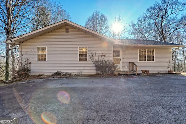 $315,000 | 170 White Street, Dillard, GA 30537