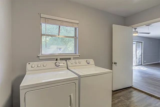 $2,595 | 2001 Oakglen Drive, Austin, TX 78745