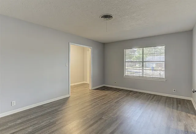 $2,595 | 2001 Oakglen Drive, Austin, TX 78745