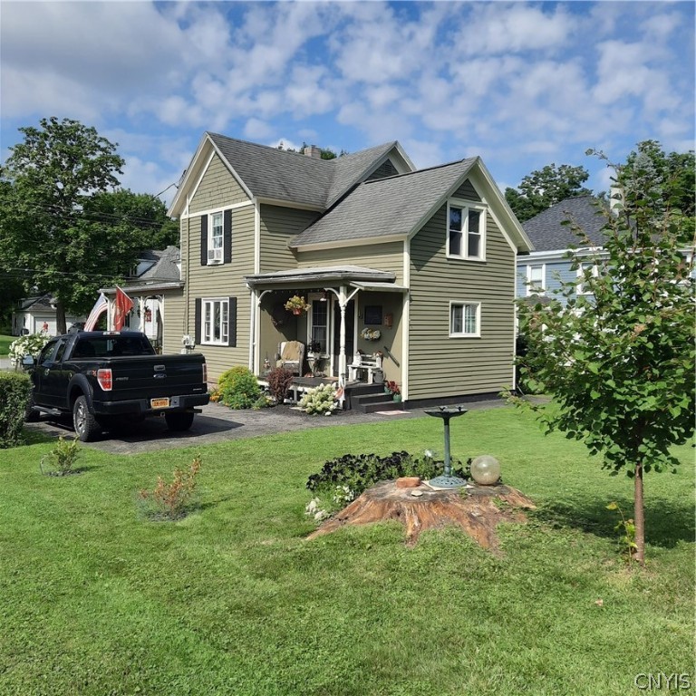 7 Van Epps Street Vernon, NY 13476 - Photo 4 of 35