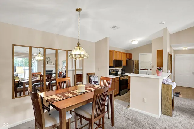 $189,900 | 8354 Glenwillow Lane, Unit 205, Indianapolis, IN 46278