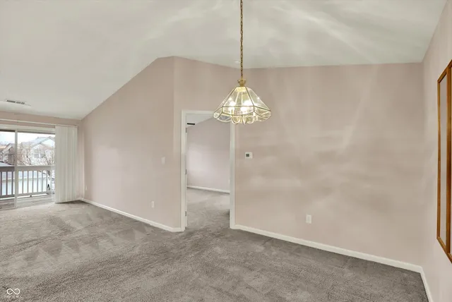 $179,900 | 8354 Glenwillow Lane, Unit 205, Indianapolis, IN 46278