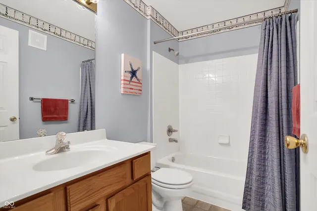 $189,900 | 8354 Glenwillow Lane, Unit 205, Indianapolis, IN 46278