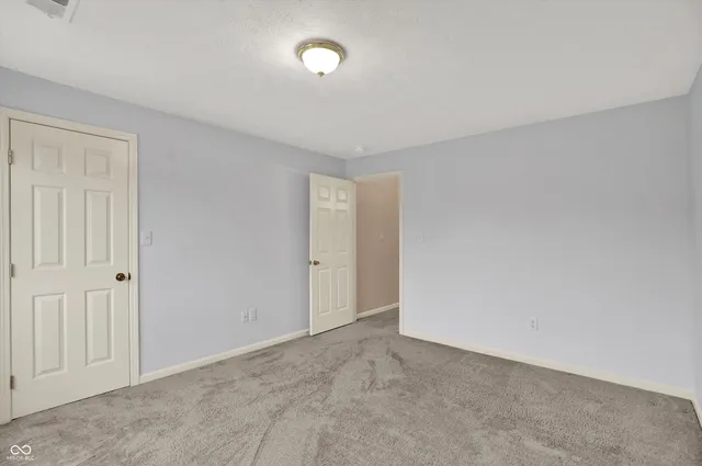 $179,900 | 8354 Glenwillow Lane, Unit 205, Indianapolis, IN 46278