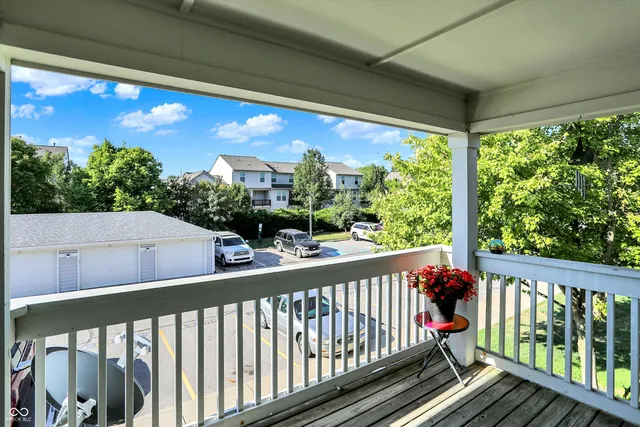 $179,900 | 8354 Glenwillow Lane, Unit 205, Indianapolis, IN 46278