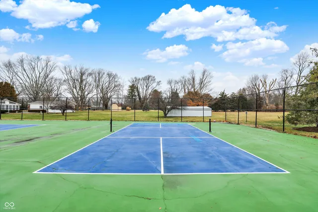 $179,900 | 8354 Glenwillow Lane, Unit 205, Indianapolis, IN 46278