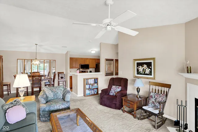 $189,900 | 8354 Glenwillow Lane, Unit 205, Indianapolis, IN 46278