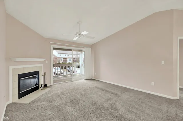 $179,900 | 8354 Glenwillow Lane, Unit 205, Indianapolis, IN 46278