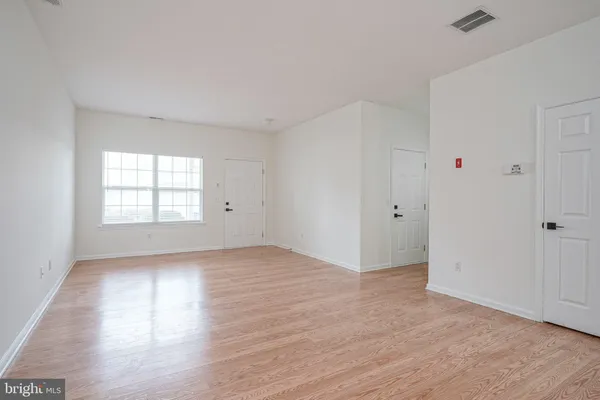 $2,725 | 8 Trout Trail, Delran, NJ 08075