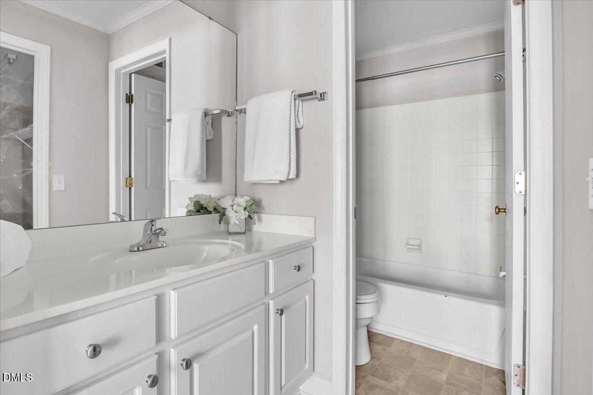 1201 Westview Lane, Unit 305 Raleigh, NC 27605 - Photo 19 of 47