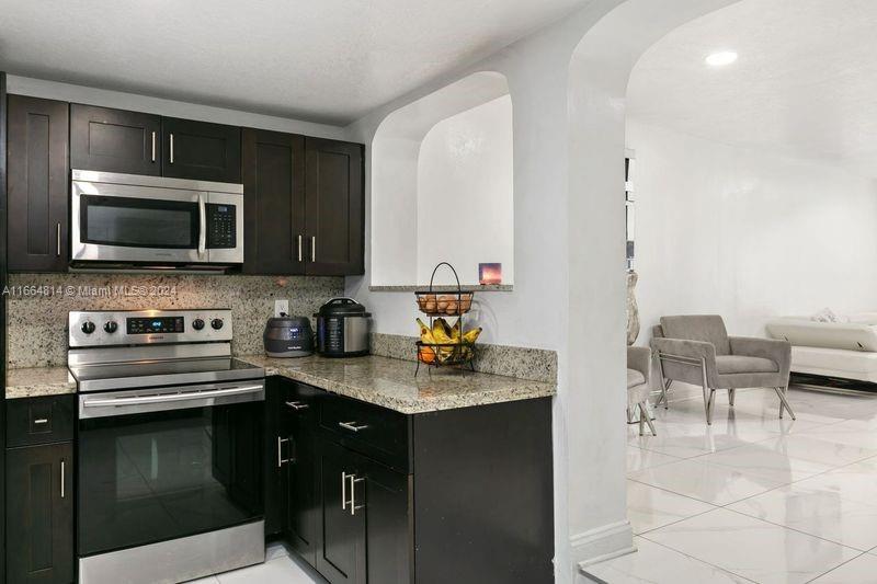 750 East 55th Street Hialeah, FL 33013 - Photo 16 of 66