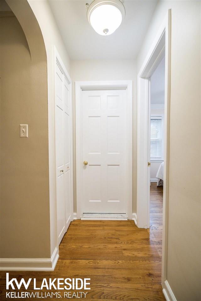 1833 Hampton Road Grosse Pointe, MI 48236 - Photo 19 of 45 50041700-18.JPG