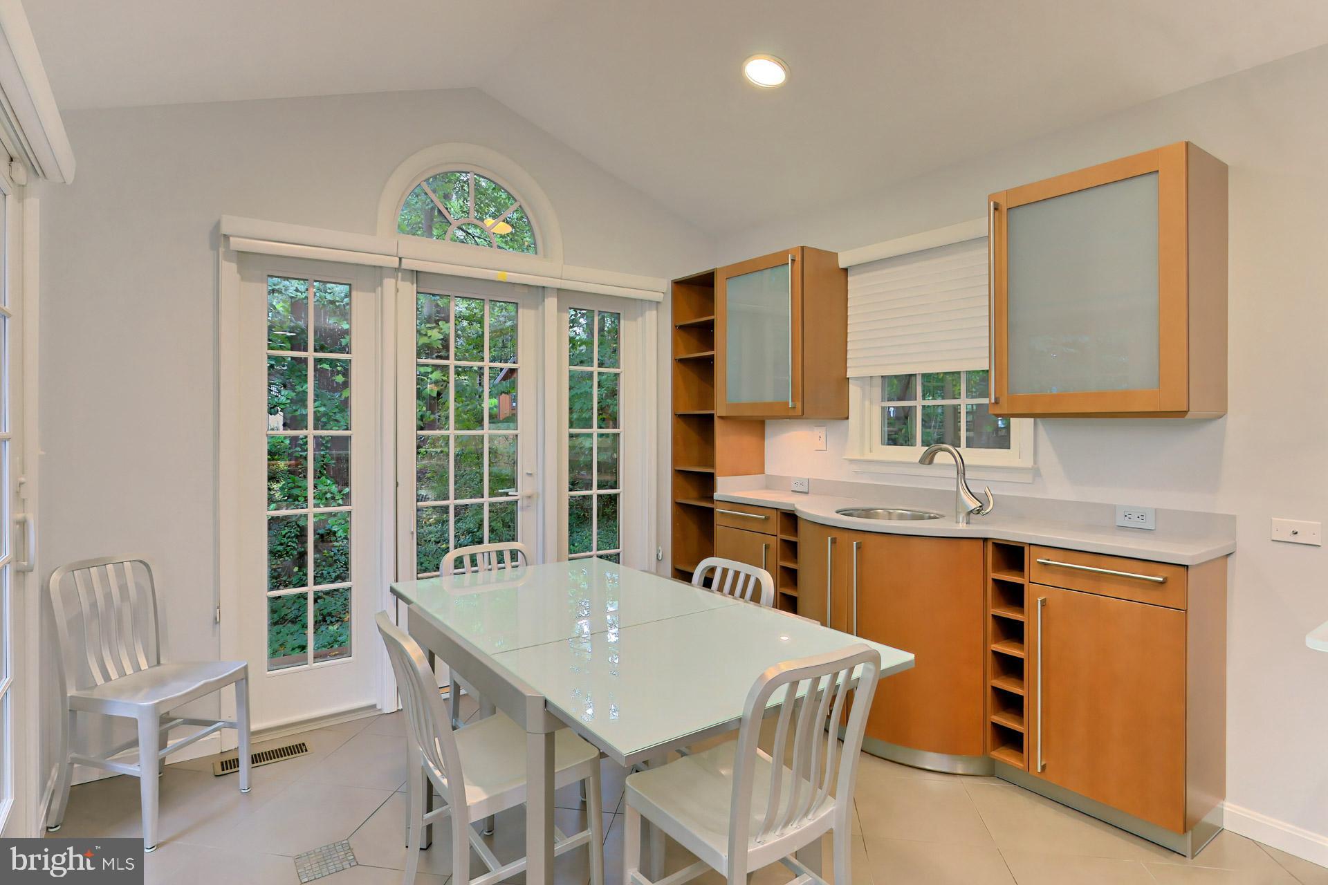 4604 Sleaford Road Annandale, VA 22003 - Photo 19 of 51 Eat in space with second sink/counter/cabinets