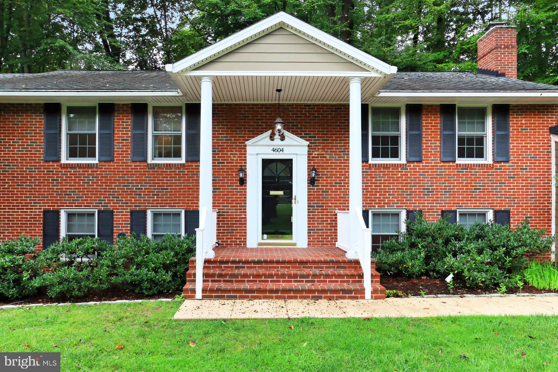 4604 Sleaford Road Annandale, VA 22003 - Photo 6 of 51 Large front porch