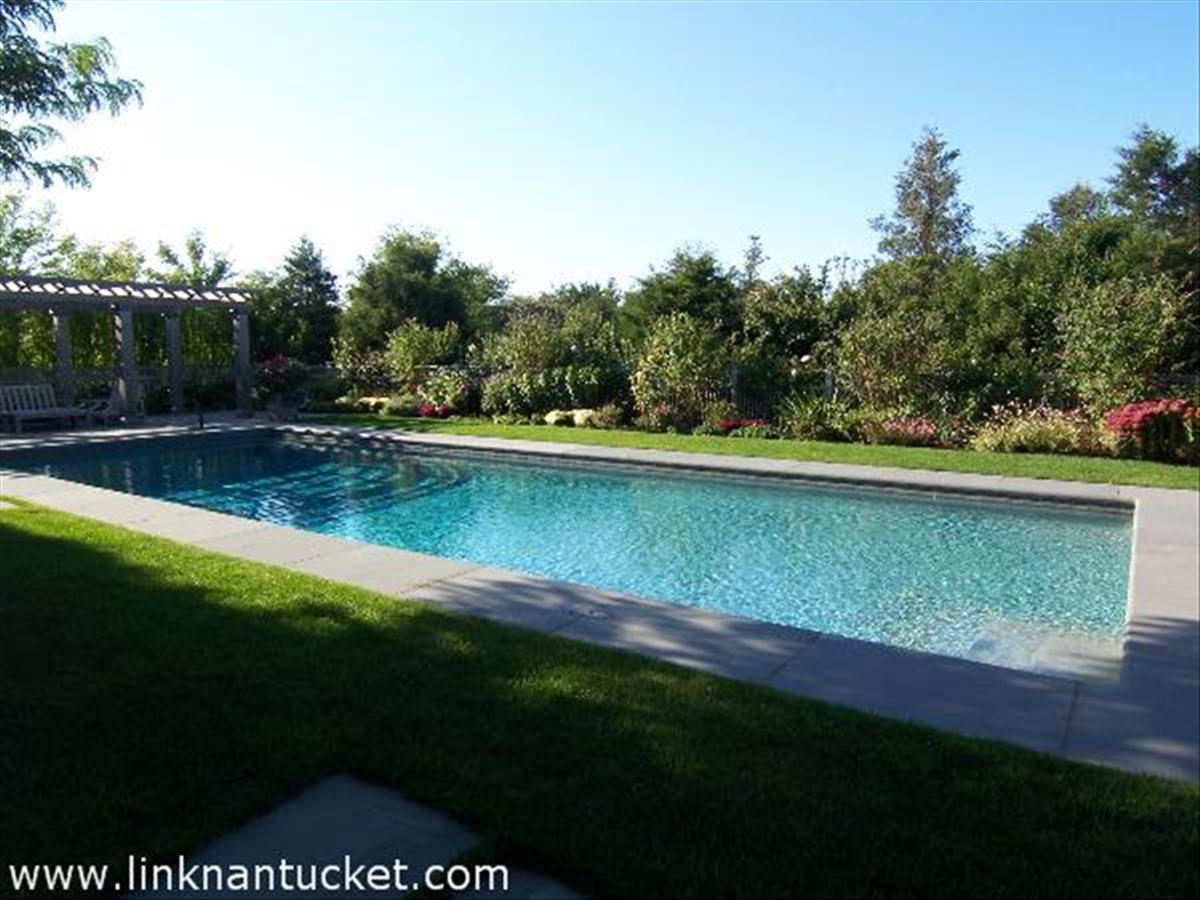 15 Cathcart Road Nantucket, MA 02554 - Photo 9 of 10 Gallery Image 9