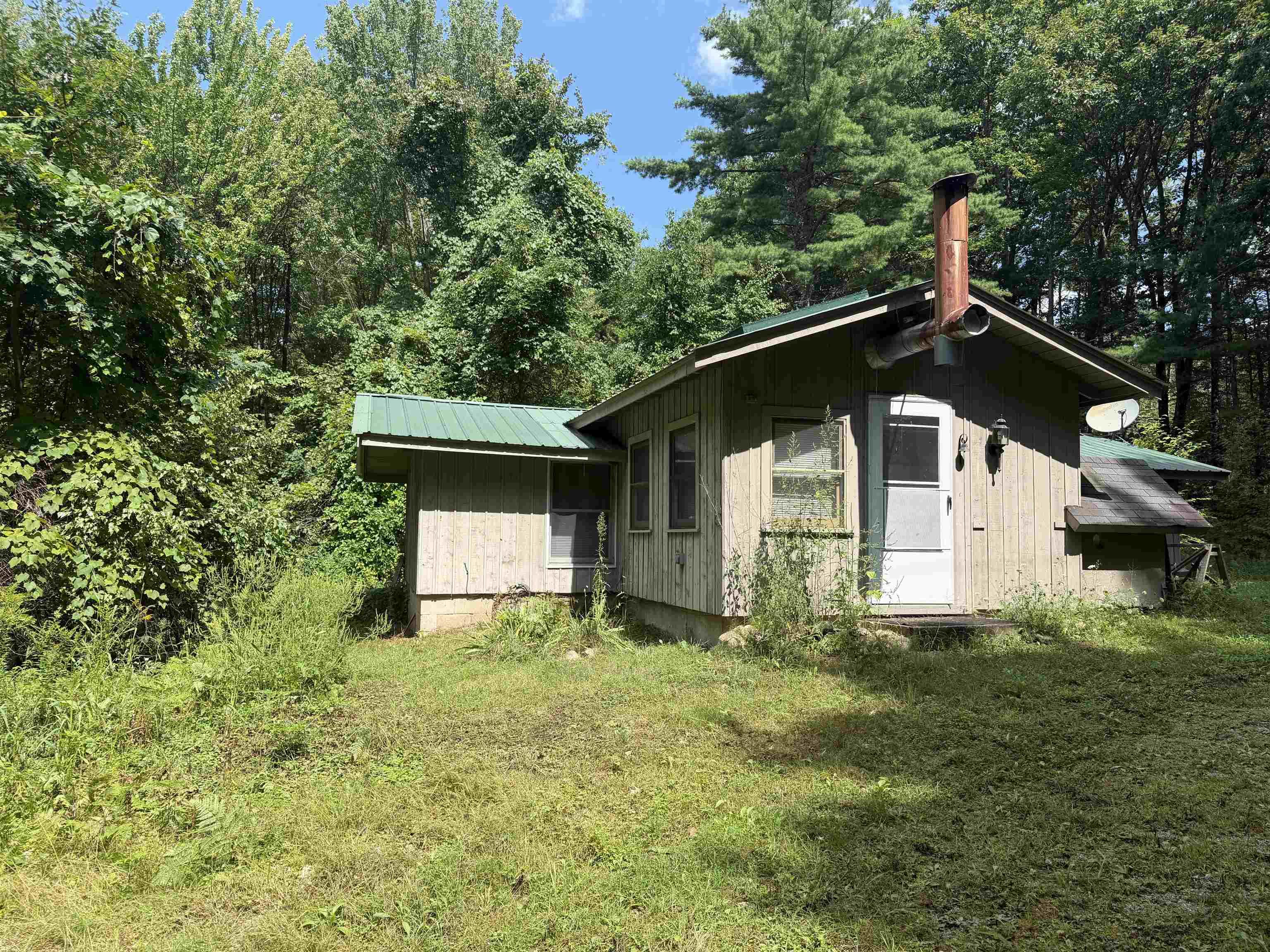 301 South Hill Road New Boston, NH 03070 - Photo 2 of 15 Gallery Image 2