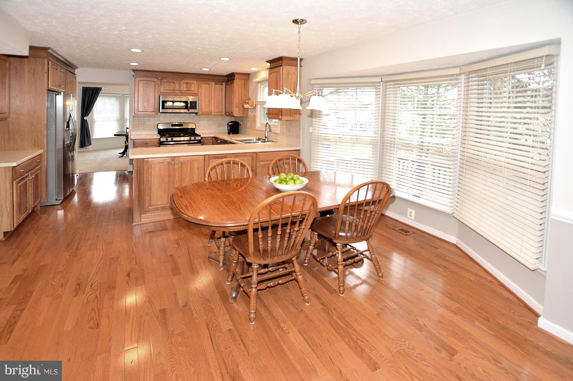 107 Rector Street Sterling, VA 20164 - Photo 9 of 29 Breakfast Room