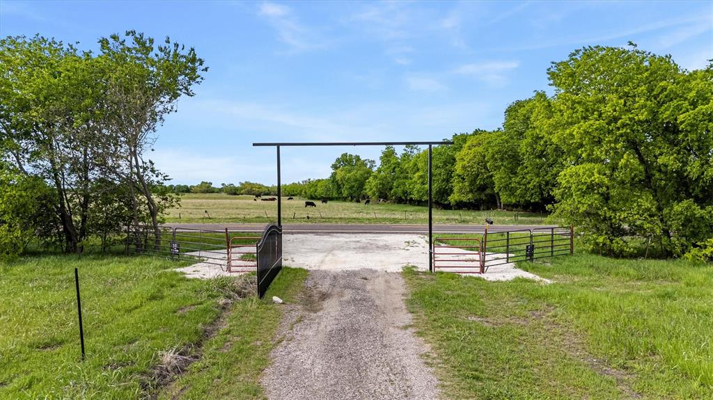 455 St Decatur Tx 76234 Krum, TX 76249 - Photo 10 of 10