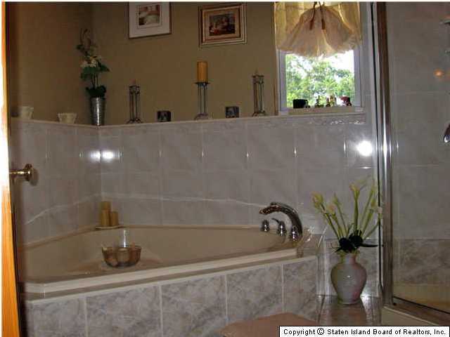193 Willowbrook Road Staten Island, NY 10302 - Photo 5 of 8 Additional Photo