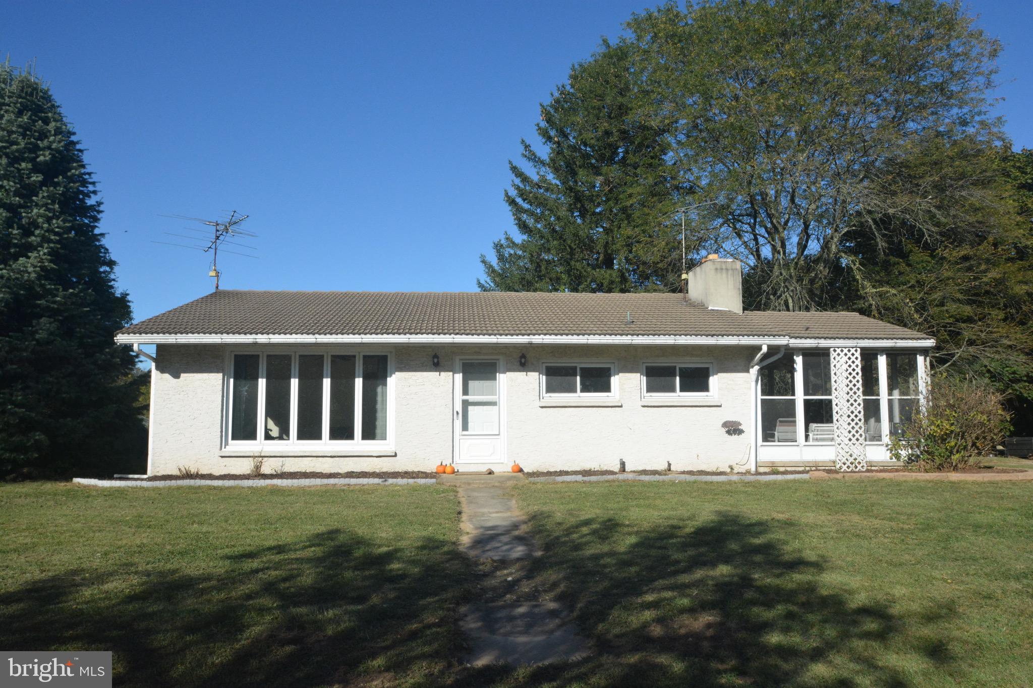 463 Walnuttown Road Fleetwood, PA 19522 - Photo 1 of 21 Gallery Image 1