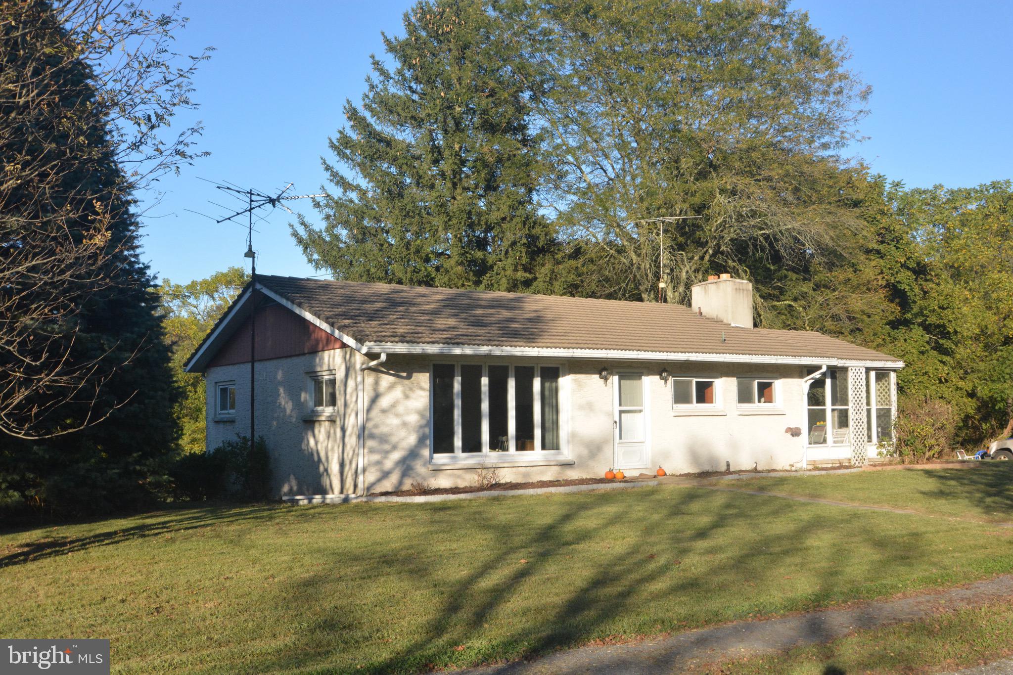 463 Walnuttown Road Fleetwood, PA 19522 - Photo 19 of 21 Gallery Image 19