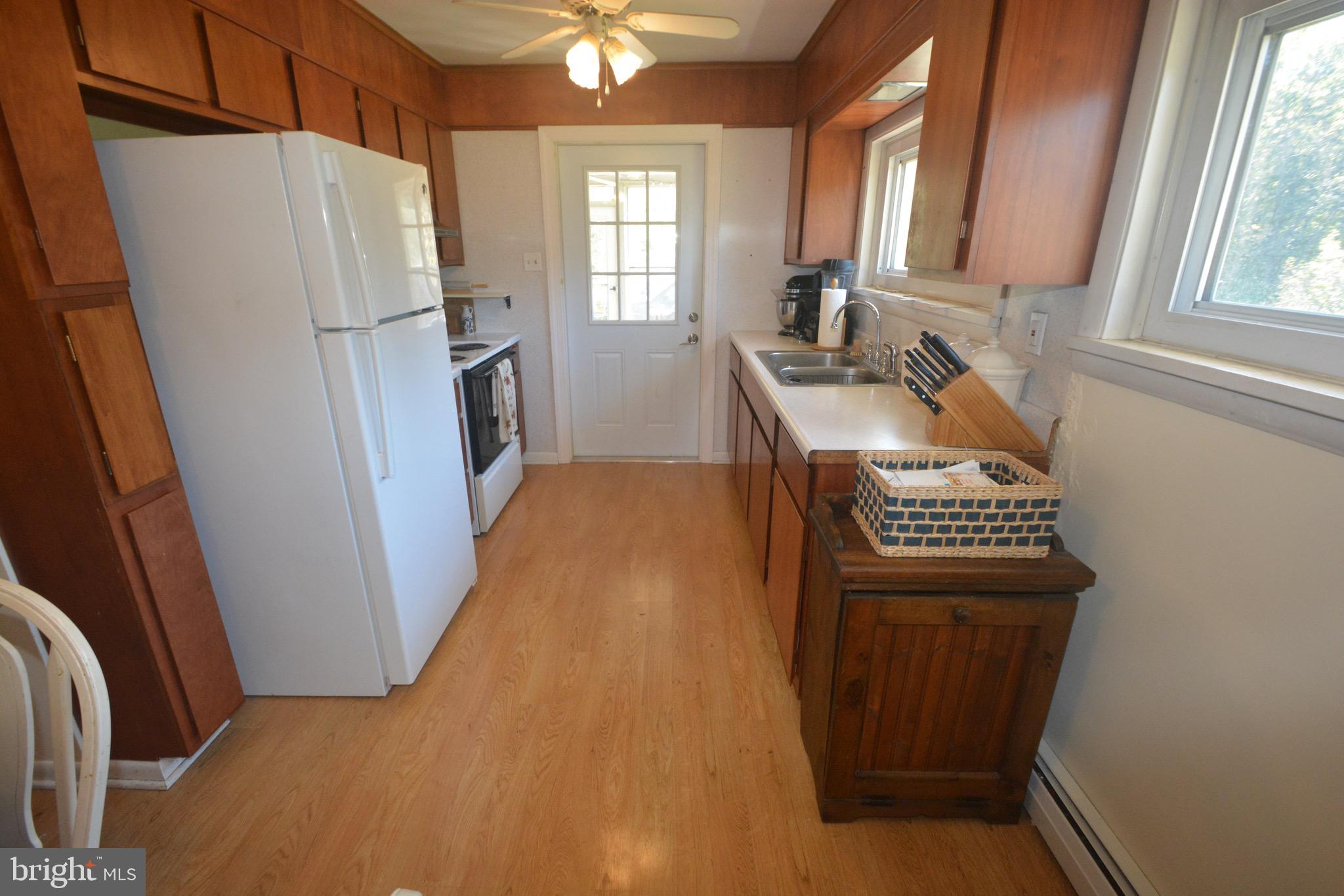 463 Walnuttown Road Fleetwood, PA 19522 - Photo 7 of 21 Gallery Image 7
