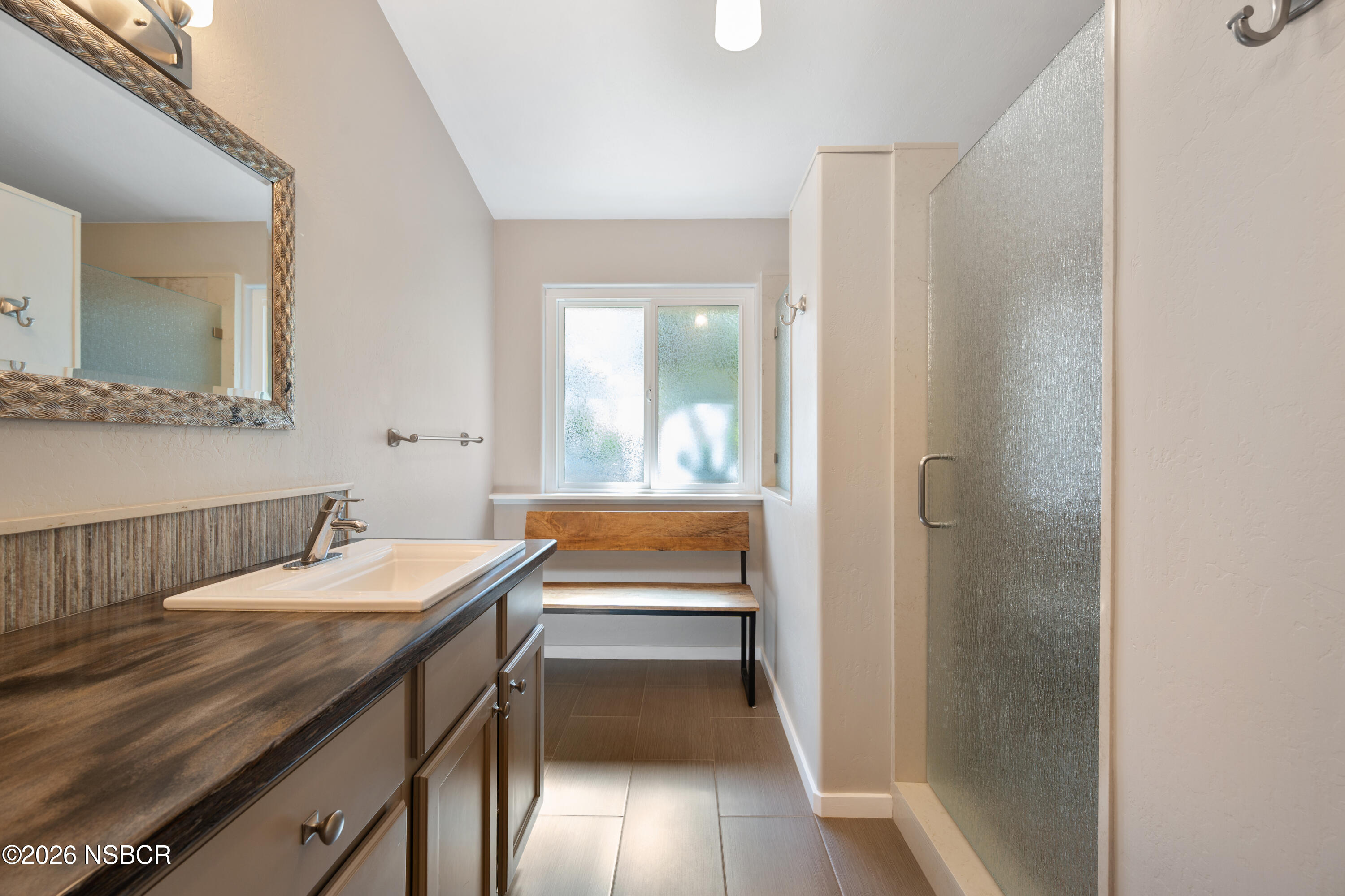 4473 Greenbrier Road Lompoc, CA 93436 - Photo 24 of 54 24-Primary Bedroom En Suite