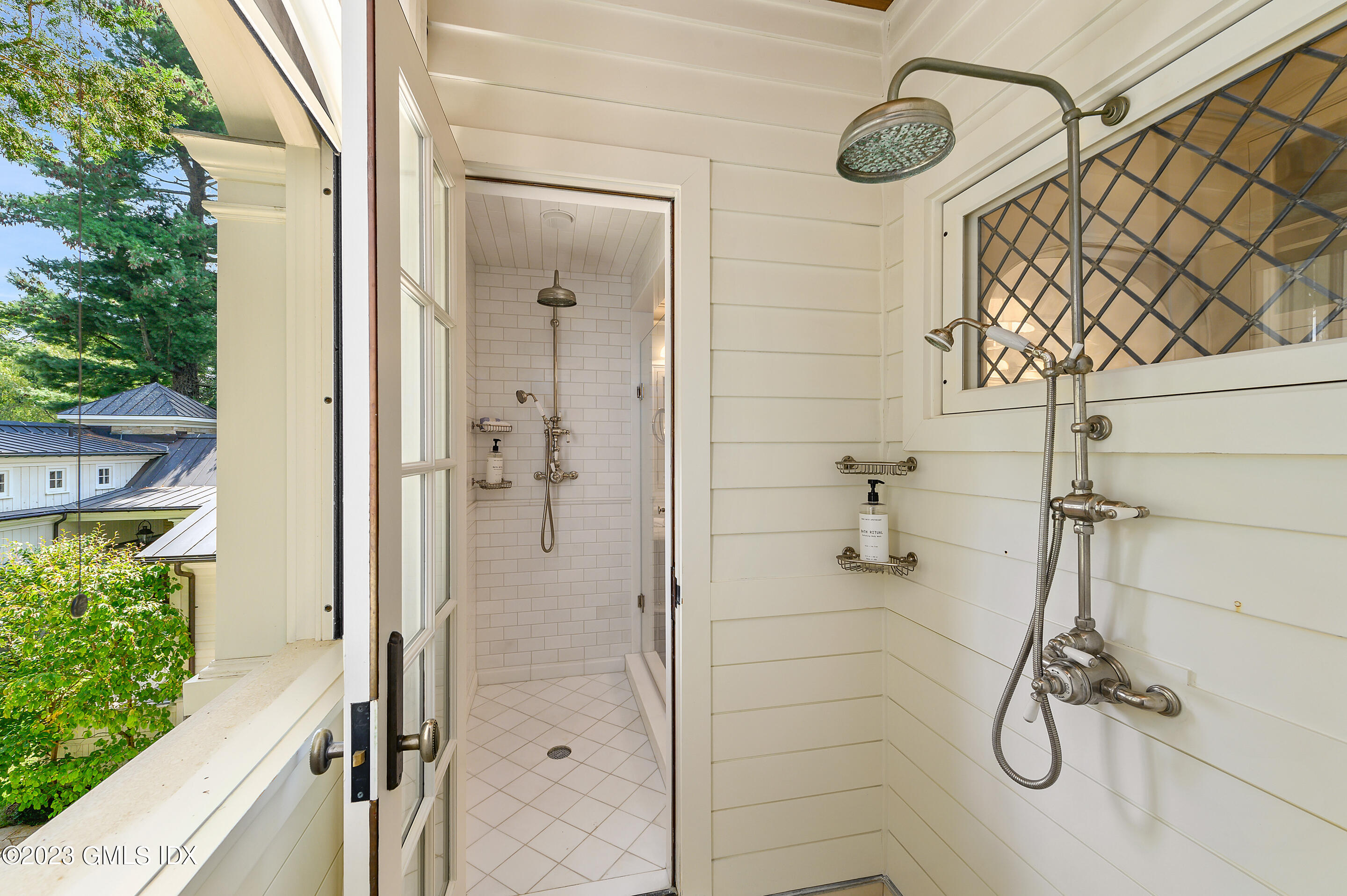 2 Martin Dale Greenwich, CT 06830 - Photo 23 of 53 a bathroom with a shower