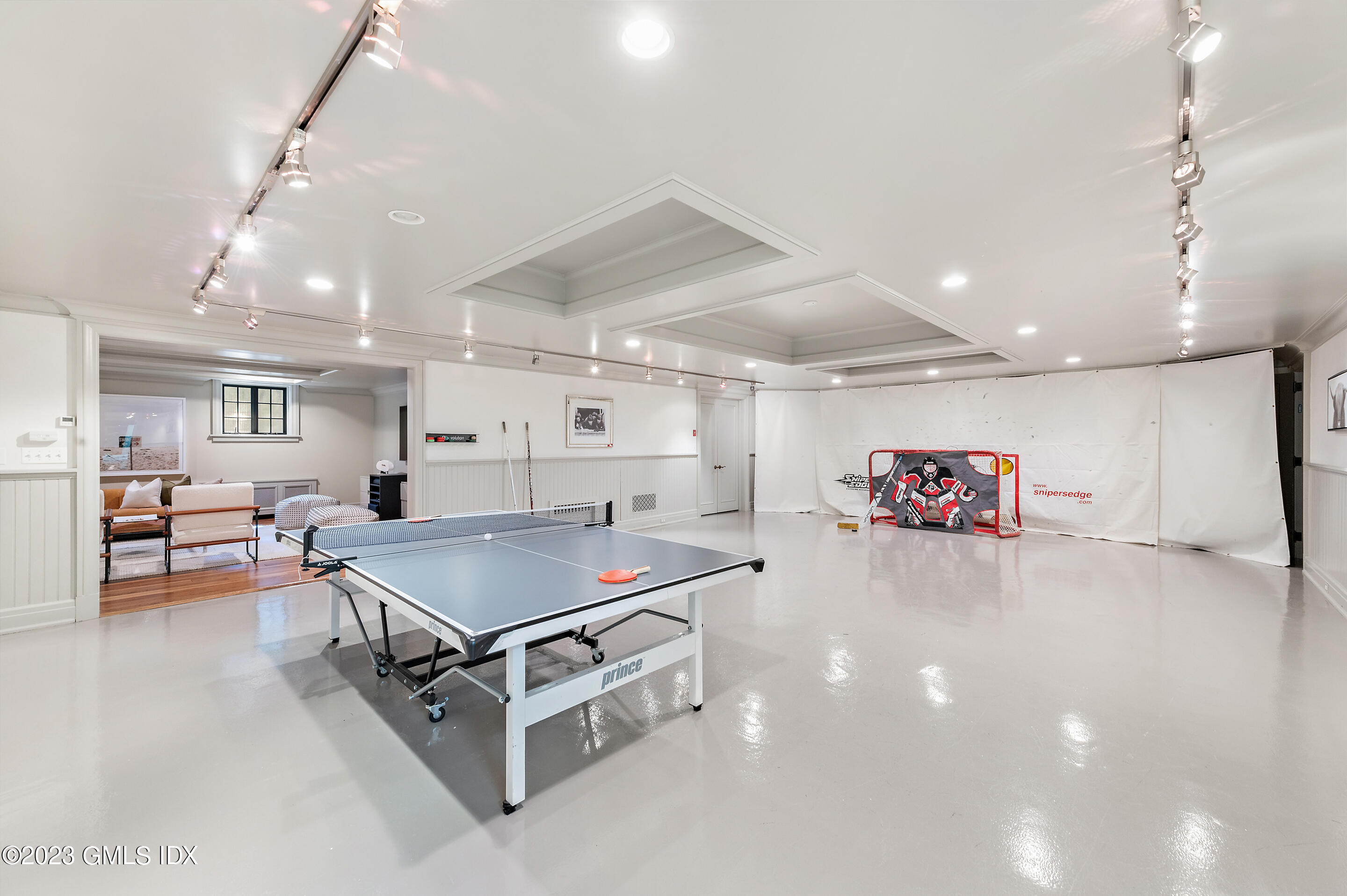 2 Martin Dale Greenwich, CT 06830 - Photo 36 of 53 a room with furniture and a table