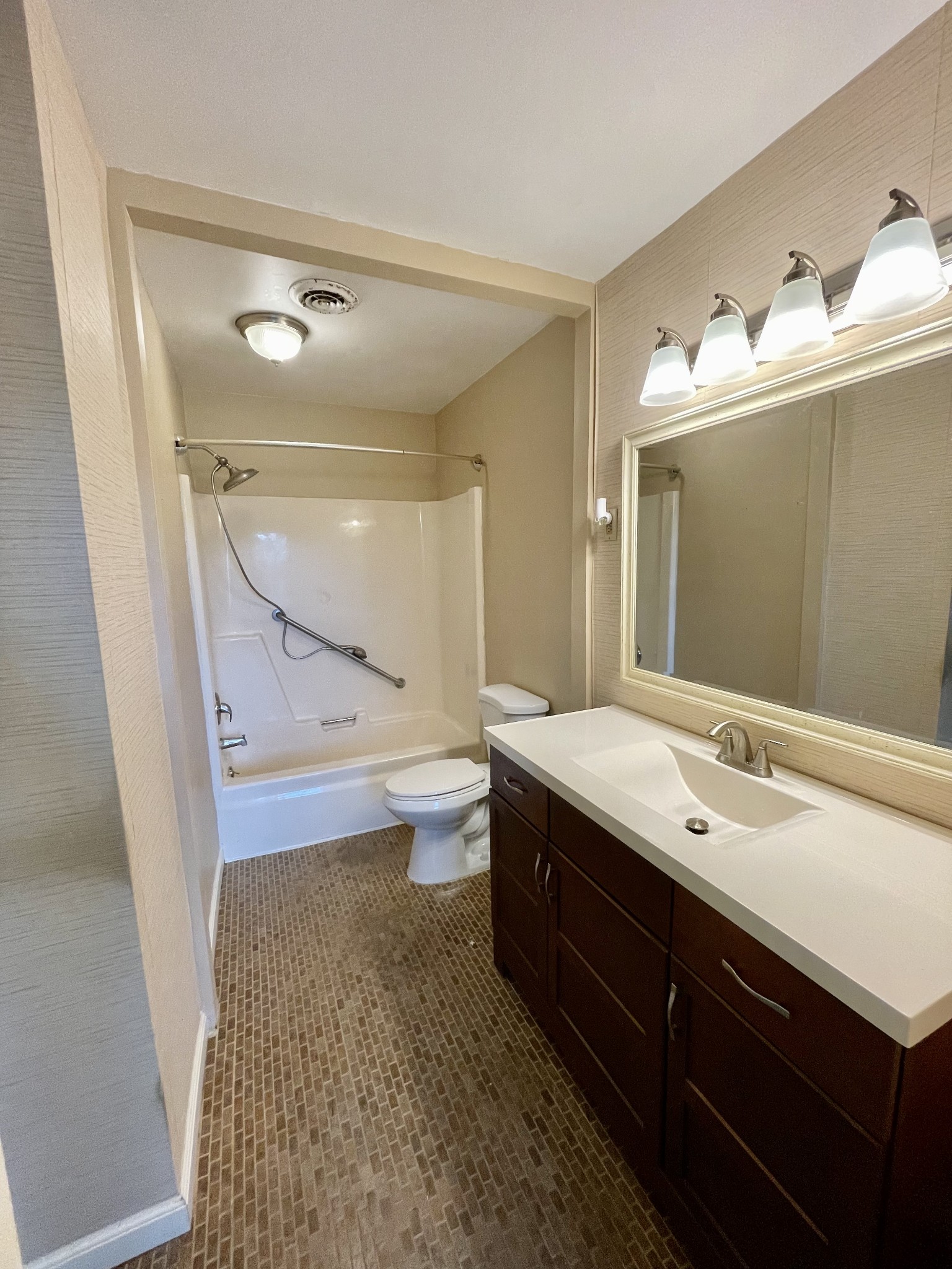 4001 Anderson Road, Unit V108 Nashville, TN 37217 - Photo 12 of 17 Gallery Image 12