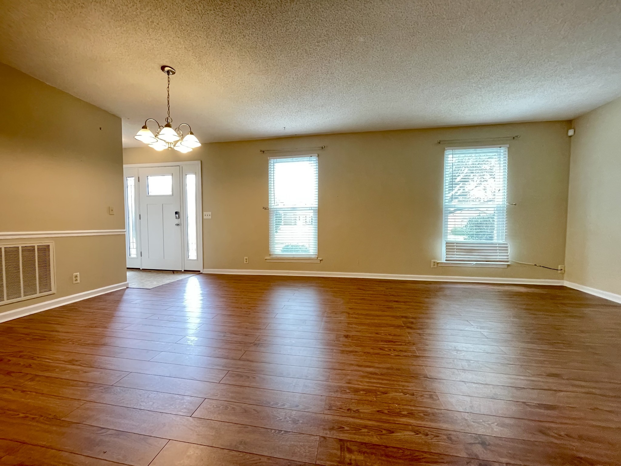 4001 Anderson Road, Unit V108 Nashville, TN 37217 - Photo 2 of 17 Gallery Image 2